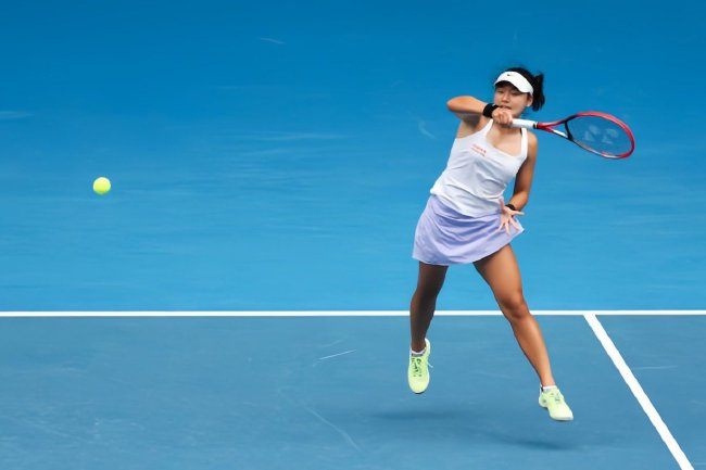 王雅繁在两局开局不利的情况下最终依然2-0打败敌手晋级次轮