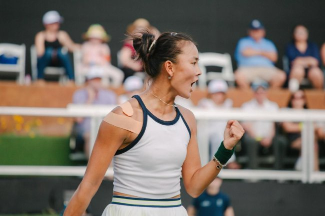 袁悦接续邃密景色，晋级后将战郑钦文